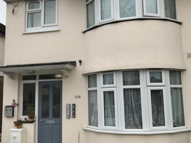 Room for rent in Hayes, Greater London
