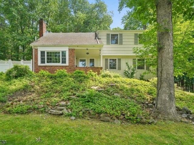 House for sale in Berkeley Heights, New Jersey
