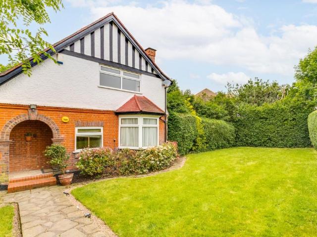 House for rent in Temple Fortune, Greater London