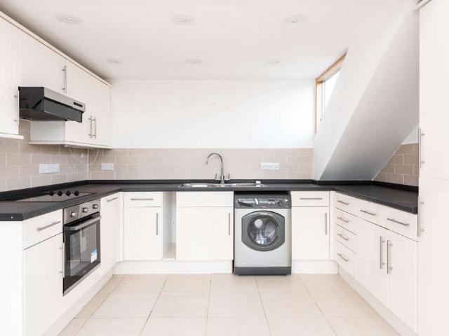 Apartment for rent in Sunnymead, The Slade