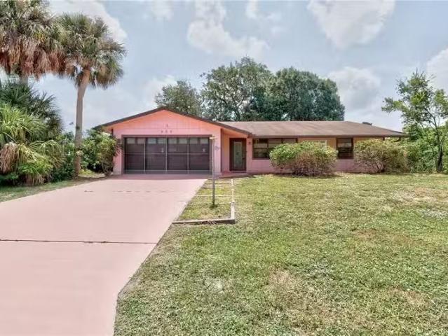 House for rent in Sebastian