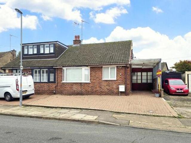 House for sale in Northampton, Northamptonshire