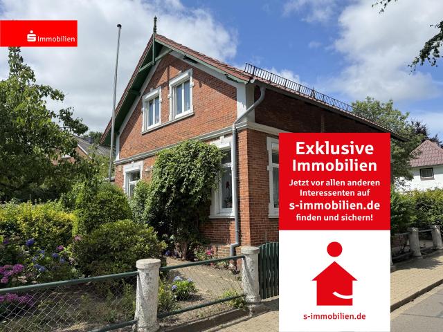Villa kaufen in Burg, Schleswig-Holstein
