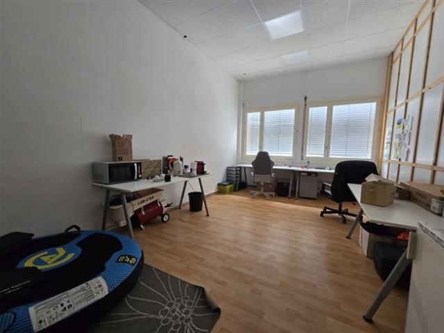 Atelier mieten in Gland, Waadt