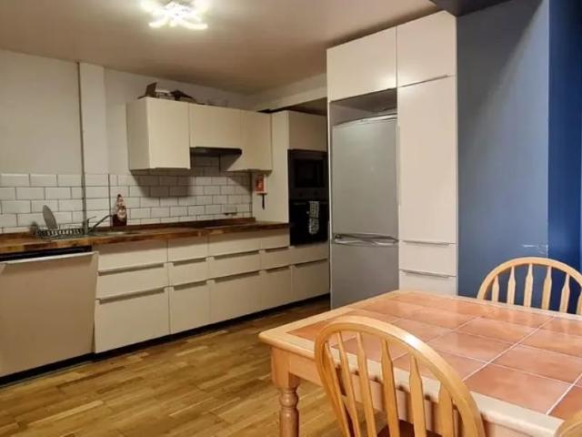 House for rent in Nangreaves, Wales
