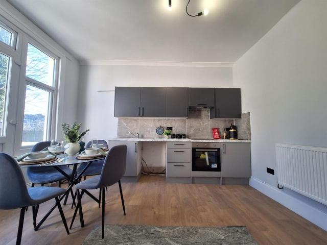 Apartment for rent in London Borough of Croydon, South Norwood
