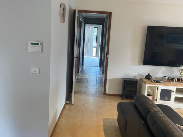 Room for rent in Camerons Creek, Victoria