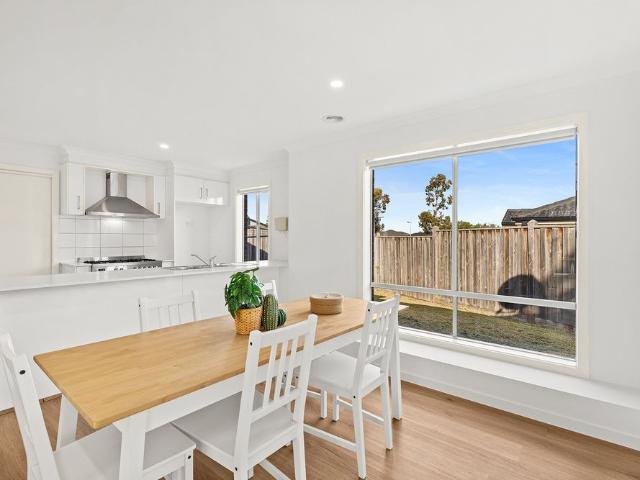 Room for rent in Camerons Creek, Victoria