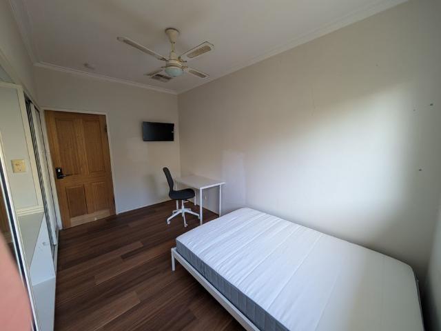 Room for rent in Windermere, Melbourne