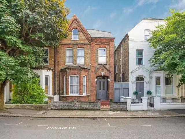 House for sale in Putney, Putney