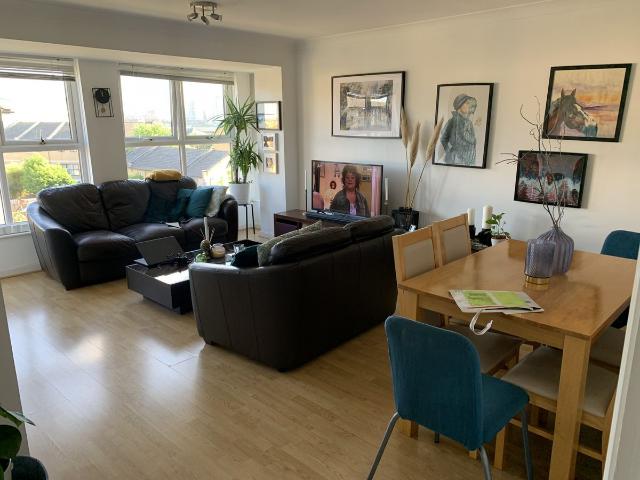Apartment for rent in Silvertown, Greater London