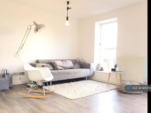 Apartment for rent in Silvertown, Greater London