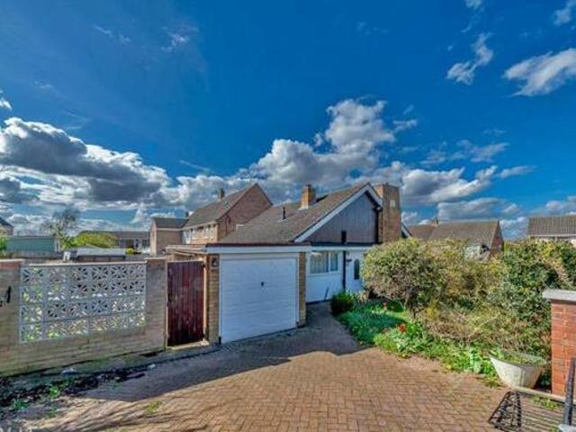 House for sale in Kettlebrook, Staffordshire