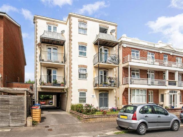 Apartment for rent in Clapham, West Sussex