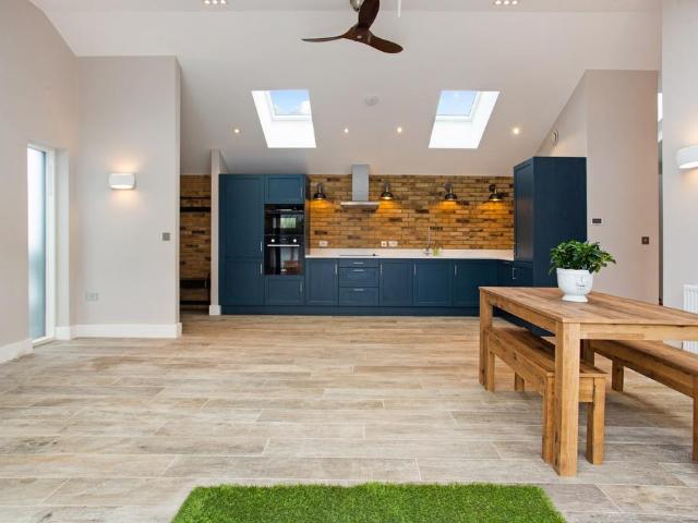 House for rent in London Borough of Merton, Merton Park