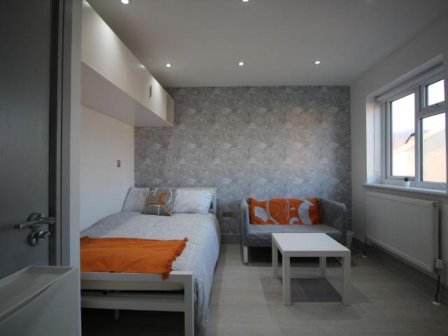 Studio for rent in Newbury Park, Greater London