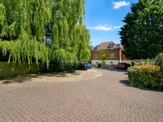 Apartment for rent in Whitley, Reading
