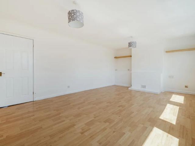 Apartment for rent in Cox Green, Maidenhead