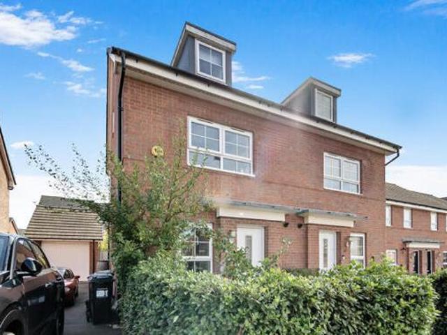 House for sale in Green Close, Warwickshire
