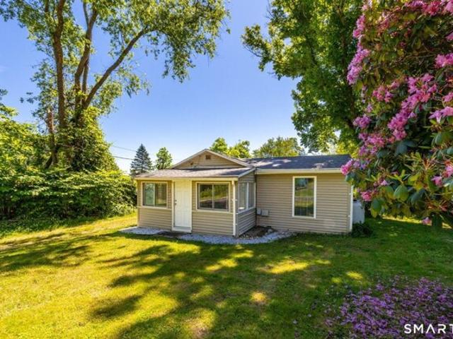 House for sale in East Hampton, Connecticut