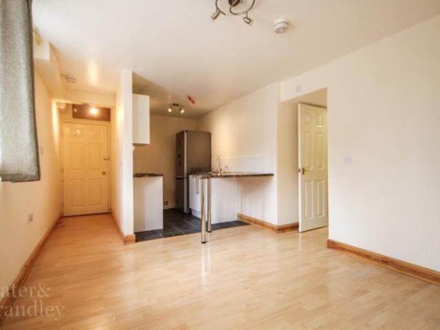 Apartment for rent in Abbey Park, Barton In Fabis