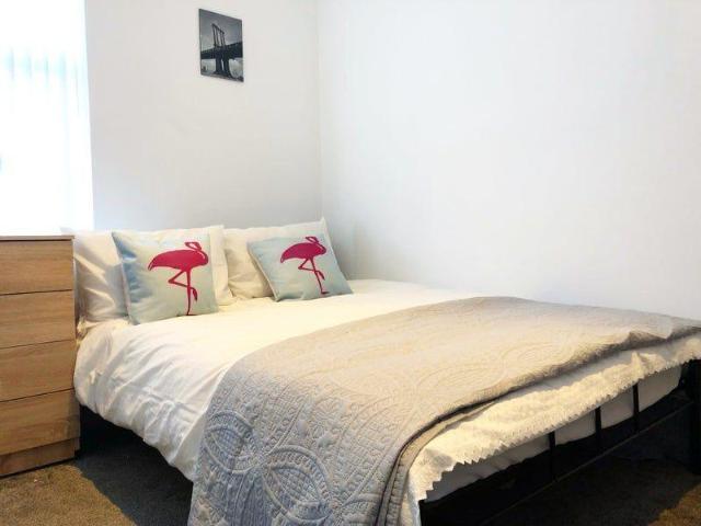 House for rent in Black Lake, Hill Top