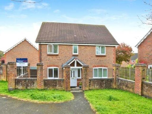 House for sale in Yeovil, Somerset