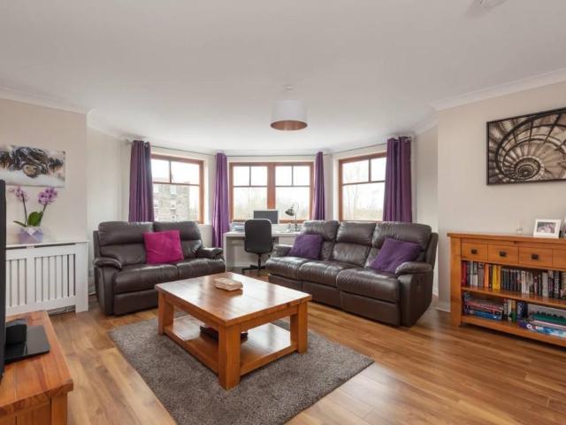 Apartment for rent in Merchiston, Scotland