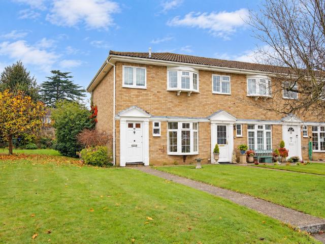 House for rent in West Byfleet, Woking