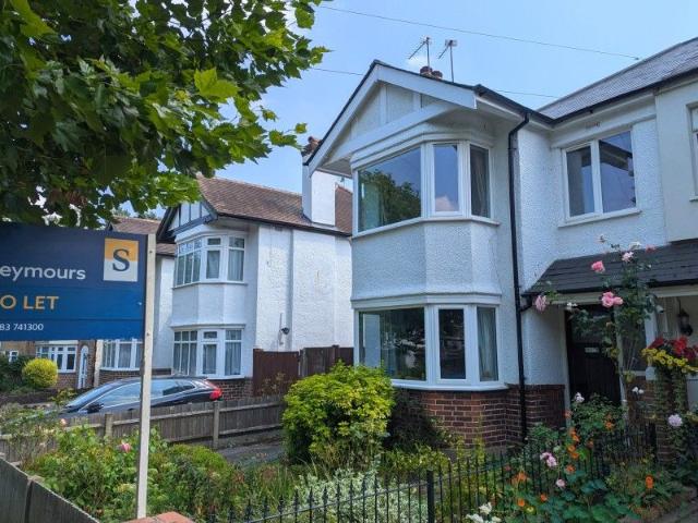 Apartment for rent in Sheerwater, Woking