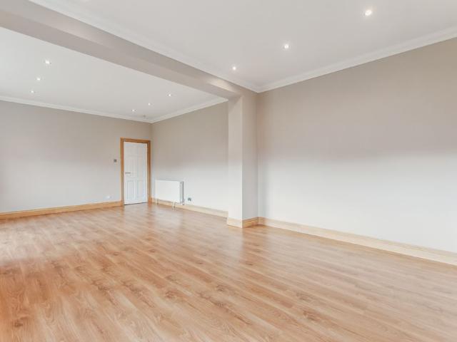 House for rent in Bearsden, Scotland