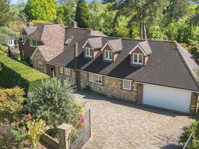 House for sale in Horsham, West Sussex