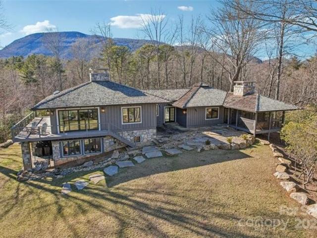 House for sale in Lake Toxaway