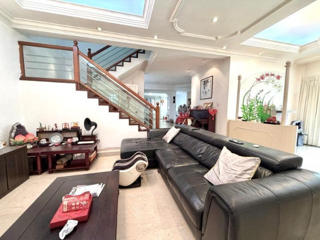 Townhouse for sale