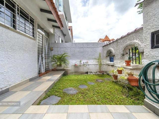 Condominium for sale in Queenstown, 05 South West