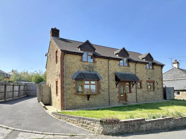 House for sale in Yeovil, Somerset