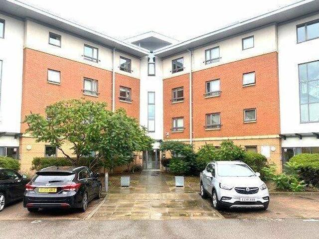 House for sale in Northampton, Northamptonshire