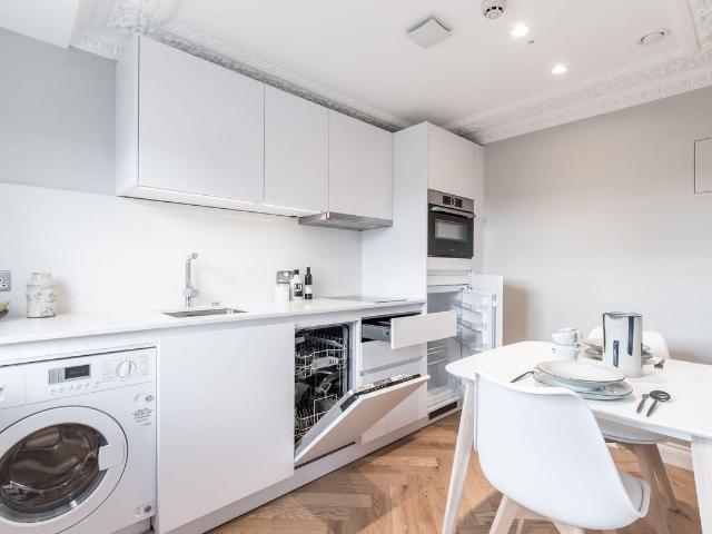 Studio for rent in Earl's Court, Greater London