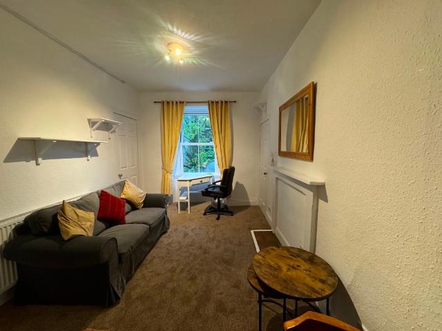 Apartment for rent in Southside, Scotland