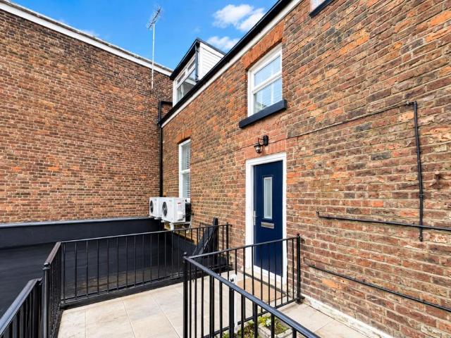 Apartment for rent in Tuebrook, Liverpool