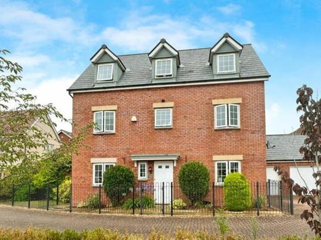 House for sale in Sandown Park, Kent