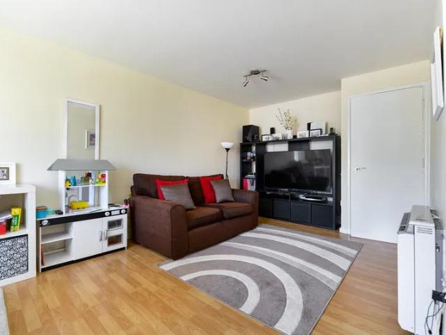 Apartment for rent in Yiewsley, Greater London