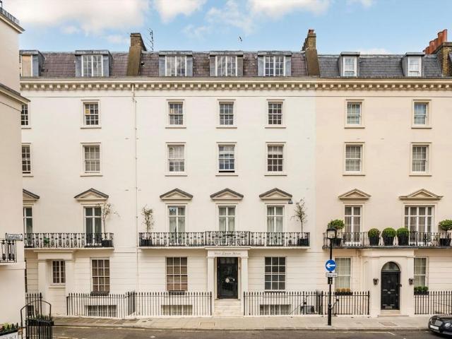 House for rent in Belgravia, Greater London