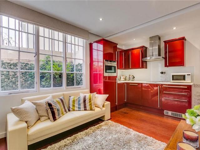 House for rent in Belgravia, Greater London