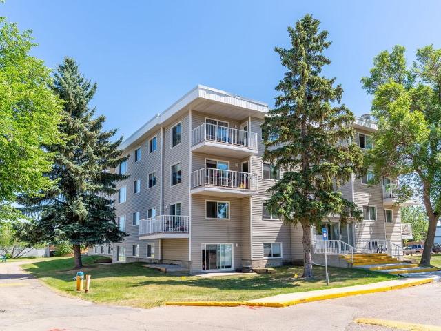 Apartment for rent in Wedgewood, Alberta