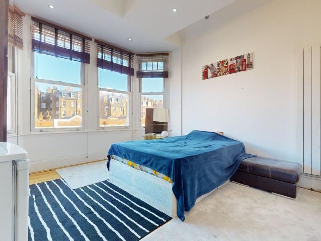 Studio for rent in West Hampstead, Greater London