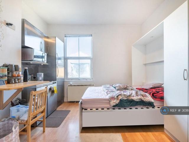 Apartment for rent in London Borough of Camden, Greater London