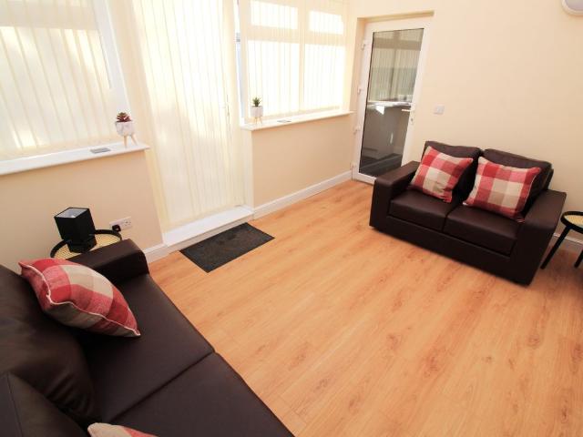 Room for rent in New Rossington, South Yorkshire