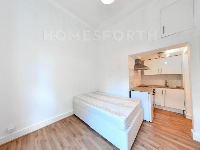 Studio for rent in Kilburn, Greater London