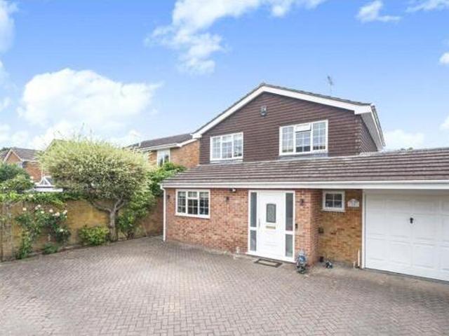 House for sale in Sheerwater, Woking